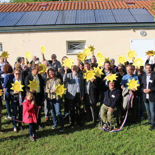 Les sociétaires d'ICEA EnR inaugurent une toiture solaire en financement citoyen !