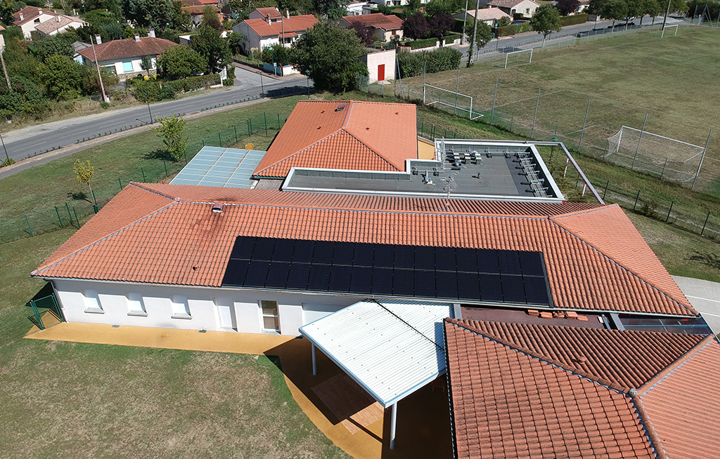 Centrale solaire citoyenne d'ICEA EnR sur le toit de la crèche d'Escalquens (9 kWc, mise en service le 11/09/2018)