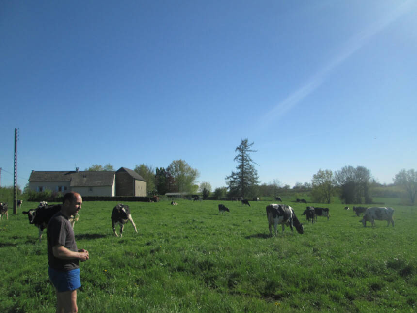 Une ferme bovine familiale, partie prenante du projet d'énergie renouvelable Centrès Methanisation