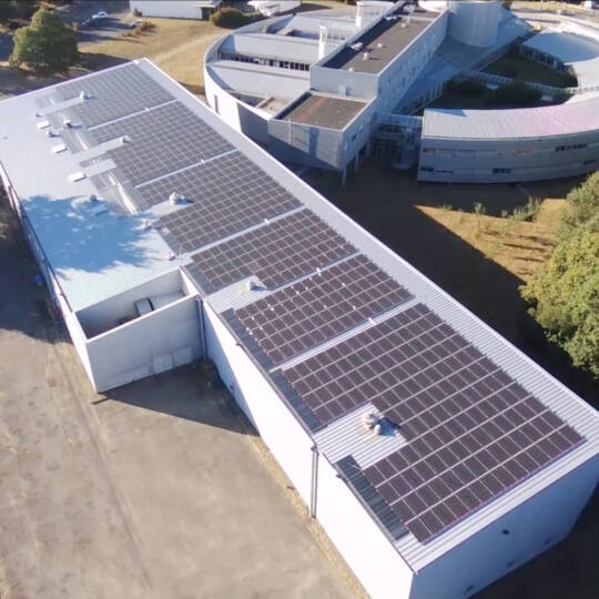 Centrale photovoltaïque EnR Chantrerie co-financée par Energie Partagée, sur le campus Polytech à Nantes