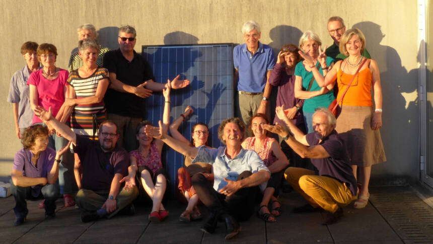 Le collectif de bénévoles qui portent le projet citoyen d'énergie renouvelable Electrons Solaires dans le 93