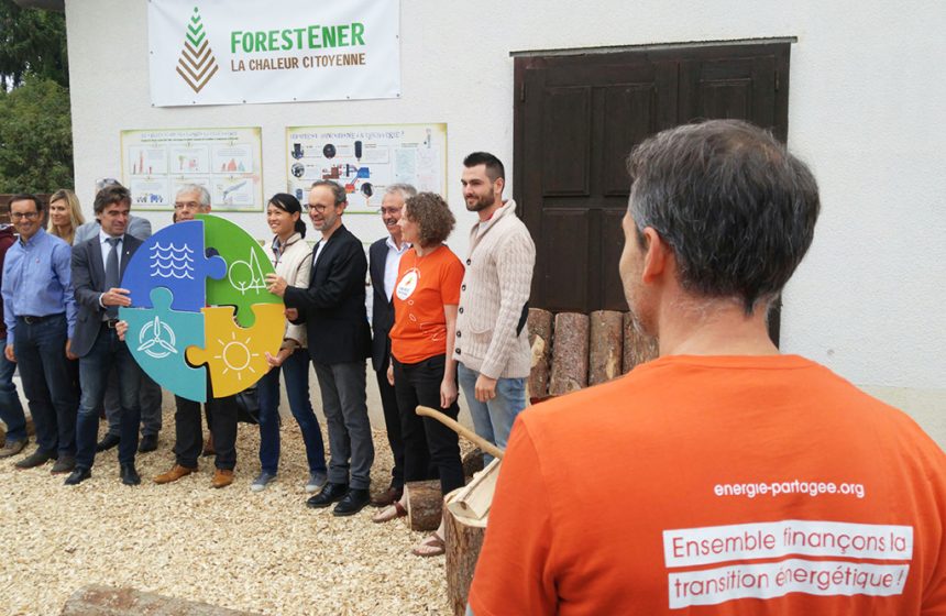 ForestEner-Lucinges-Puzzle-energie-citoyenne-Tshirt-Financons-transition-1024px-web-860x560