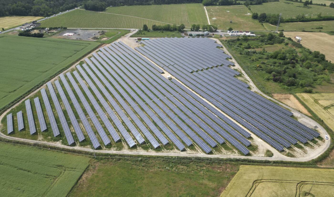 La centrale photovoltaïque de Champ de Liveau a été co-financée par Energie Partagée et des dizaines d’habitants du territoire rassemblés dans Ensoleille-Sol