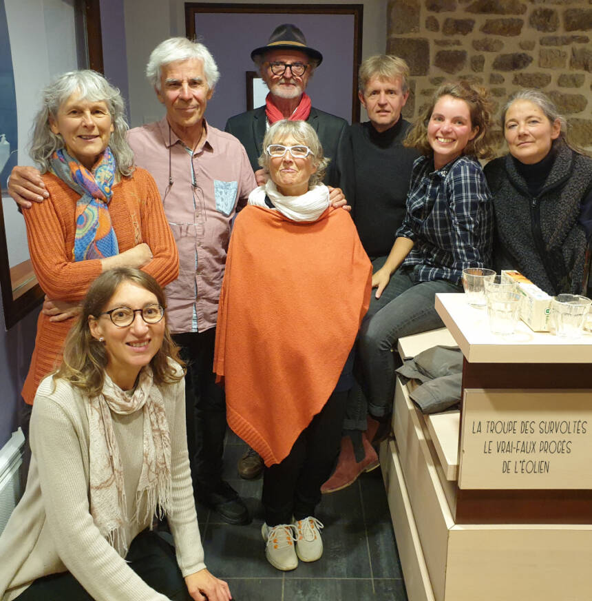 Survoltes-troupe-theatre