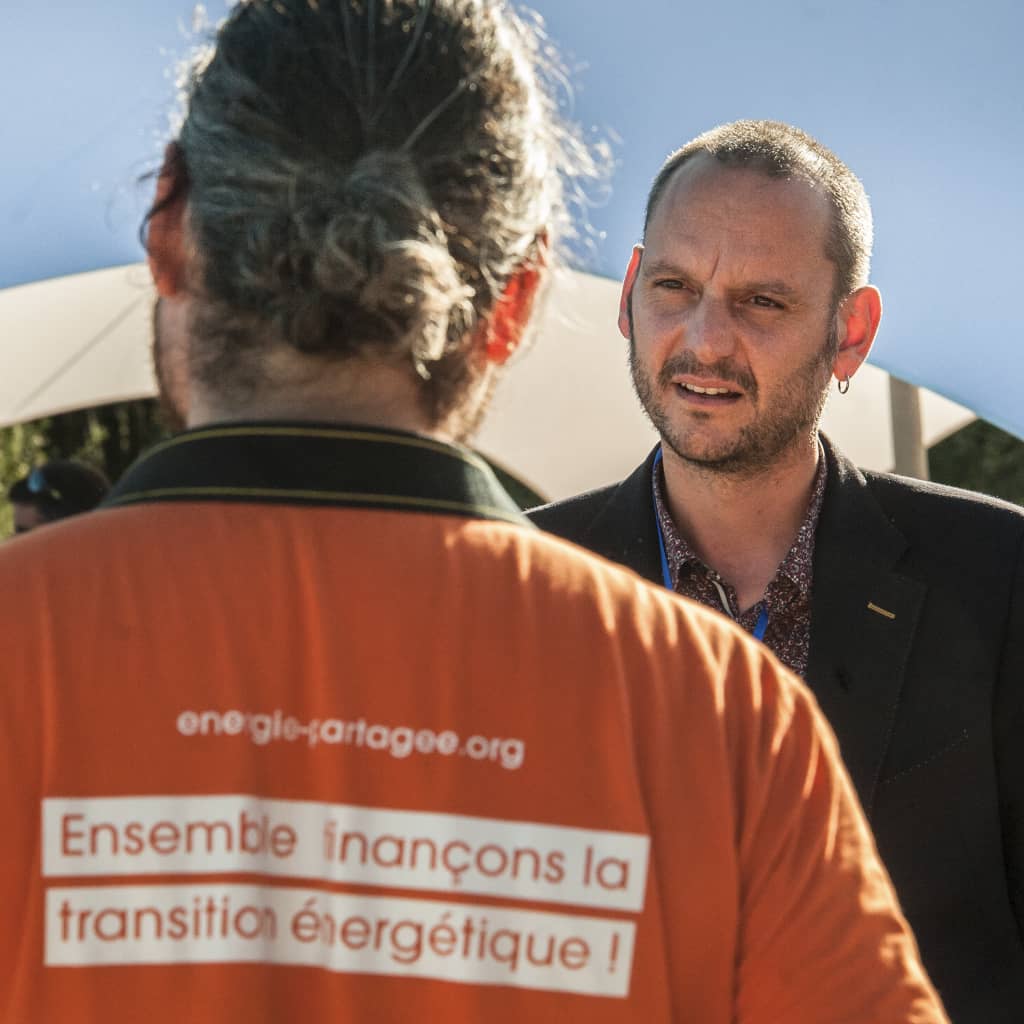 Jérémie Godet, vice-président à la transition énergétique de la Région Centre-Val de Loire en discussion avec Raphaël Mercey d’Energie Partagée CVDL