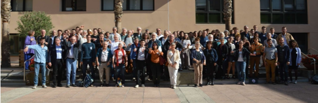 Photo de groupe de la Journée régionale PACA 2022 dans l'hémicycle régional