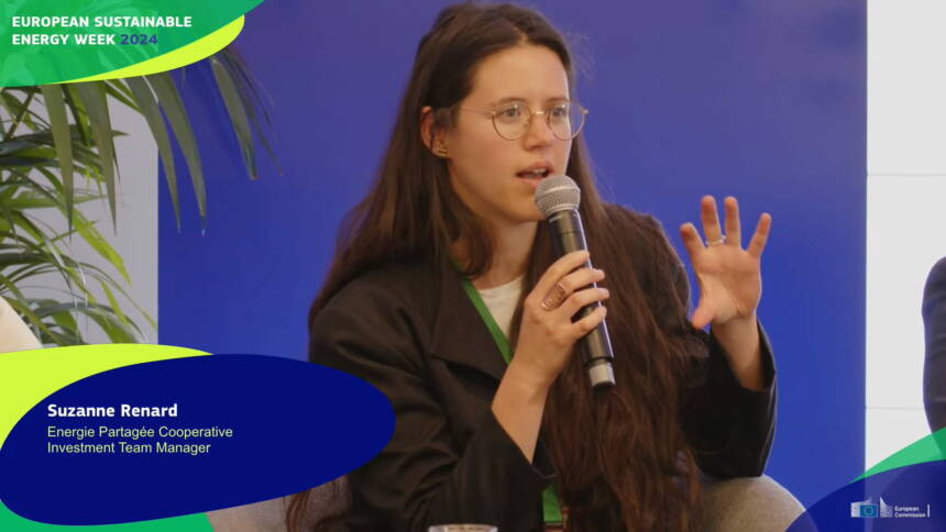 Suzanne Renard, responsable du pôle Investissement d’Énergie Partagée, intervient lors d’une table ronde en 2024 au cours de la EUSEW.